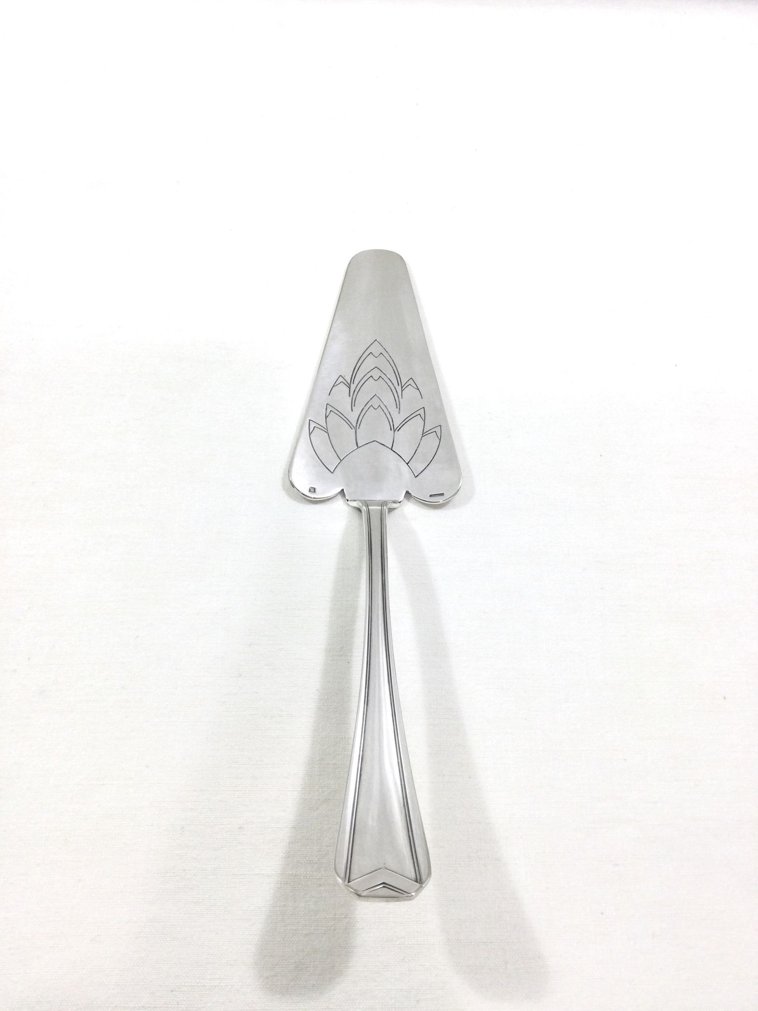 Christofle – Pelle à Tarte Modèle Chevron