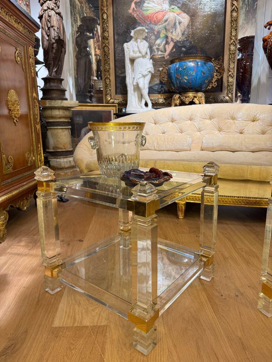 Pair of side tables from the 20th century in plexiglass and glass.