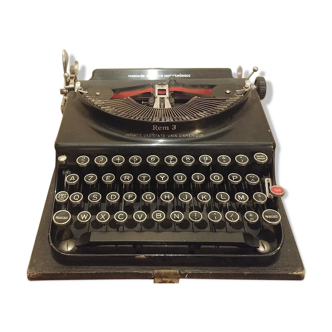 Typewriter Remington Rem 3