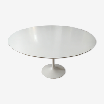 Table d'Eero Saarinen pour Knoll 1970