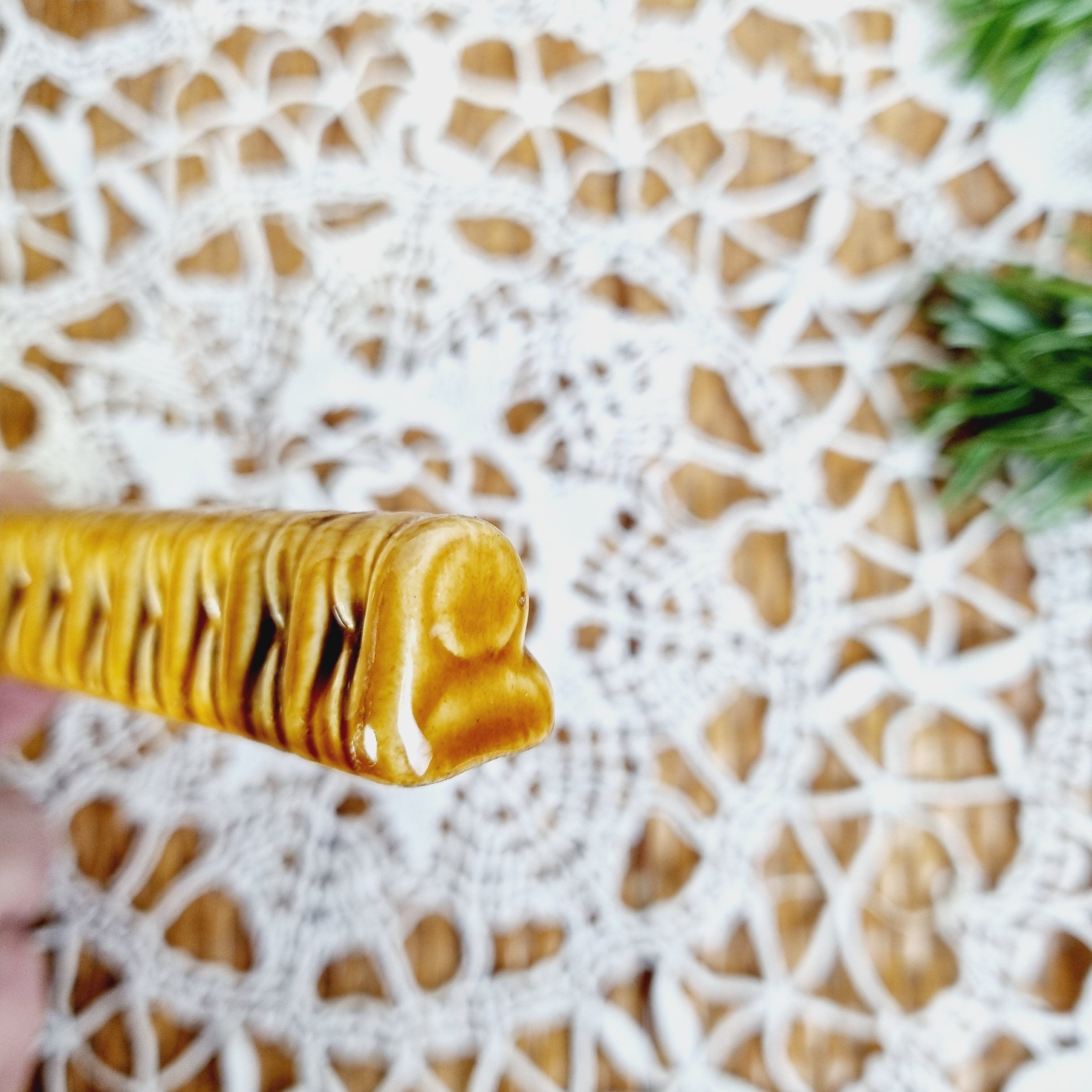 Set of 2 bottle mats and 11 Gien knife holders