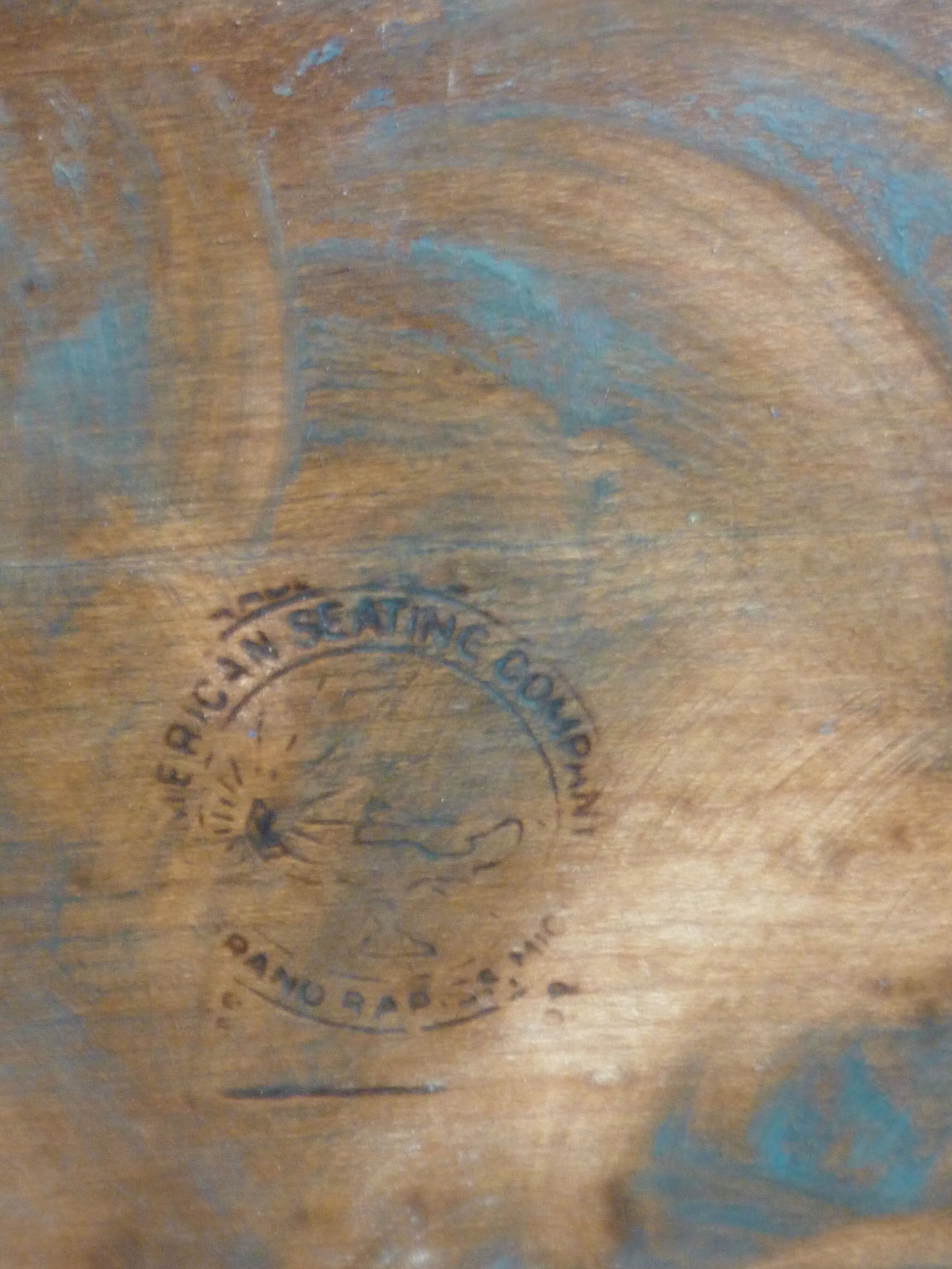 Office american streamline of Norman Bel Geddes of the 1940s