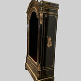 Vitrine d'apparat Napoléon III en bois noir et bronze ciselé doré XIX siècle