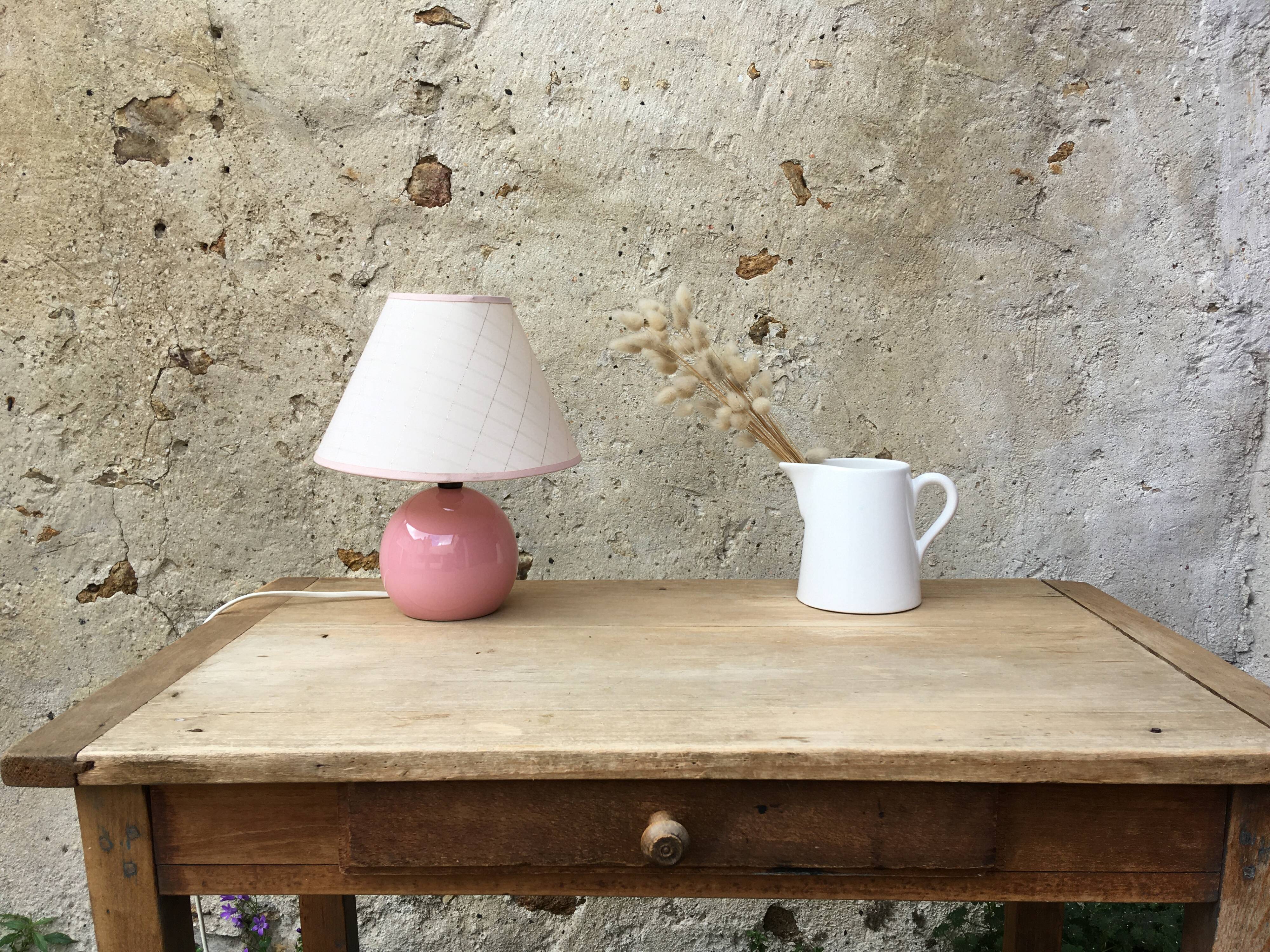 Pink ceramic lamp
