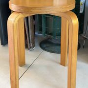 Tabouret vintage Alvar Aalto modèle E60 pour Artek