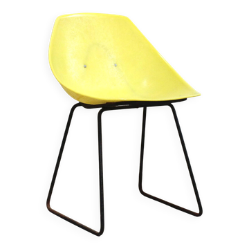 "Shell" chair with sled base by Pierr Guariche for Meurop 1961