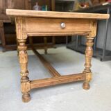 Farm table