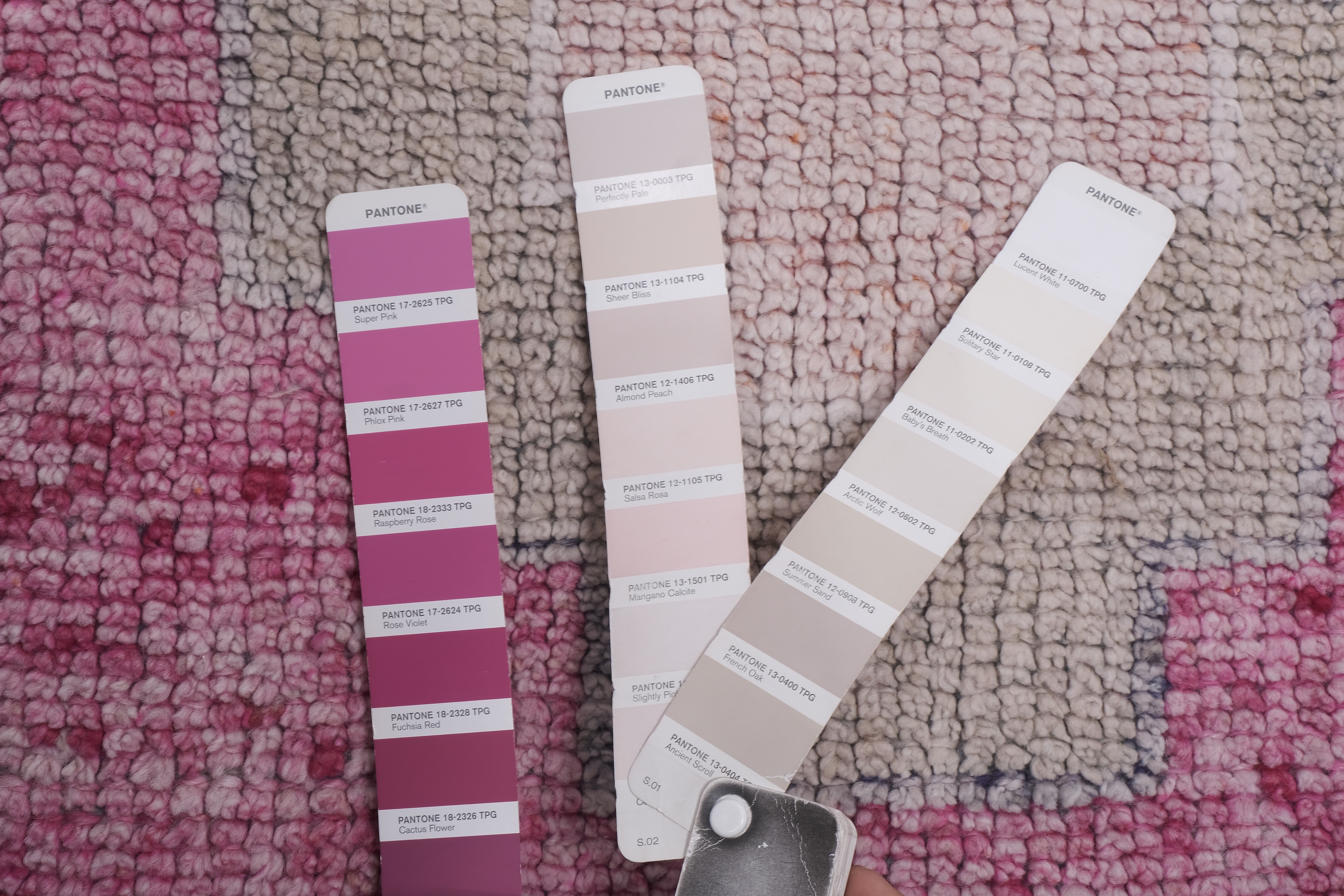 Vintage Turkish rug from Oushak, hand-woven 91x300 cm