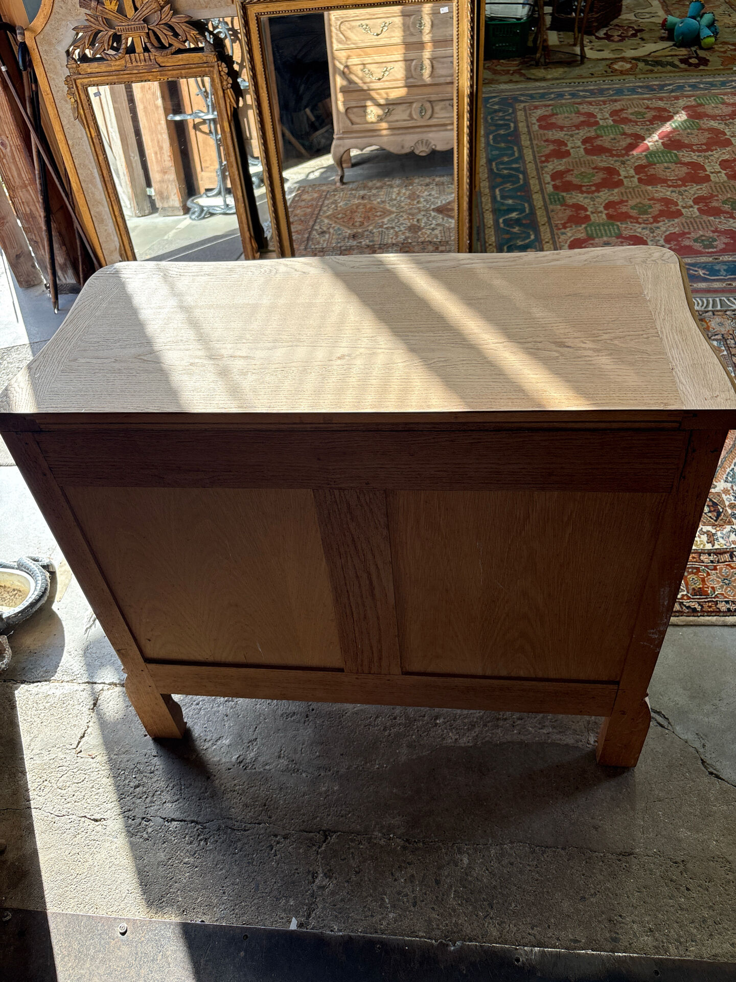 Raw oak chest of drawers in Louis XV style – 3 drawers
