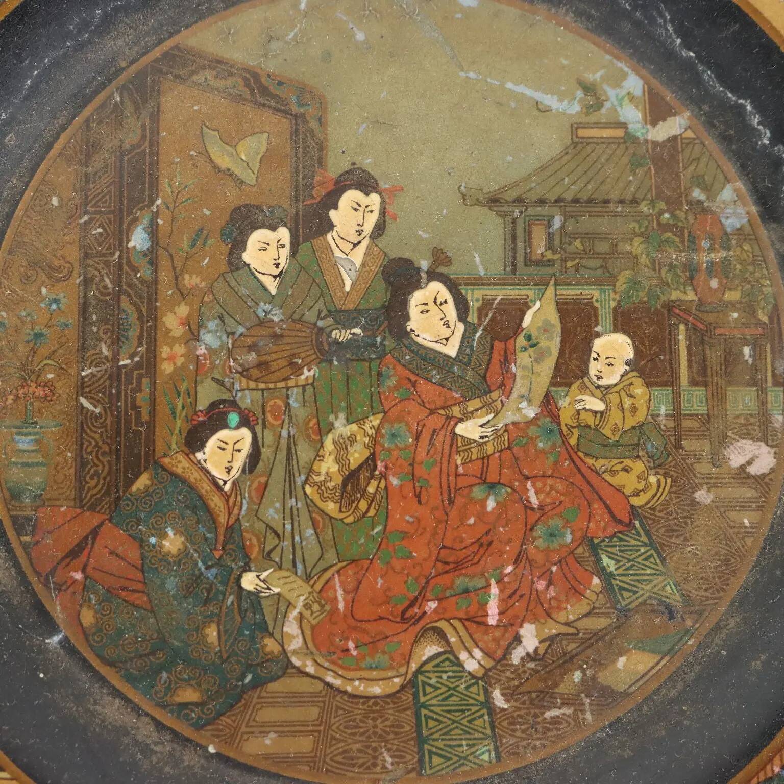Paper-mâché plateau with Asian decoration, England, late 1800s.