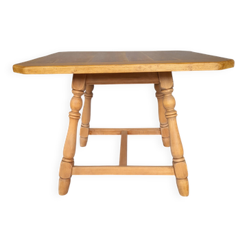 Dining table. 20th century
