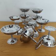 Lot de 12 coupelles en inox années 70
