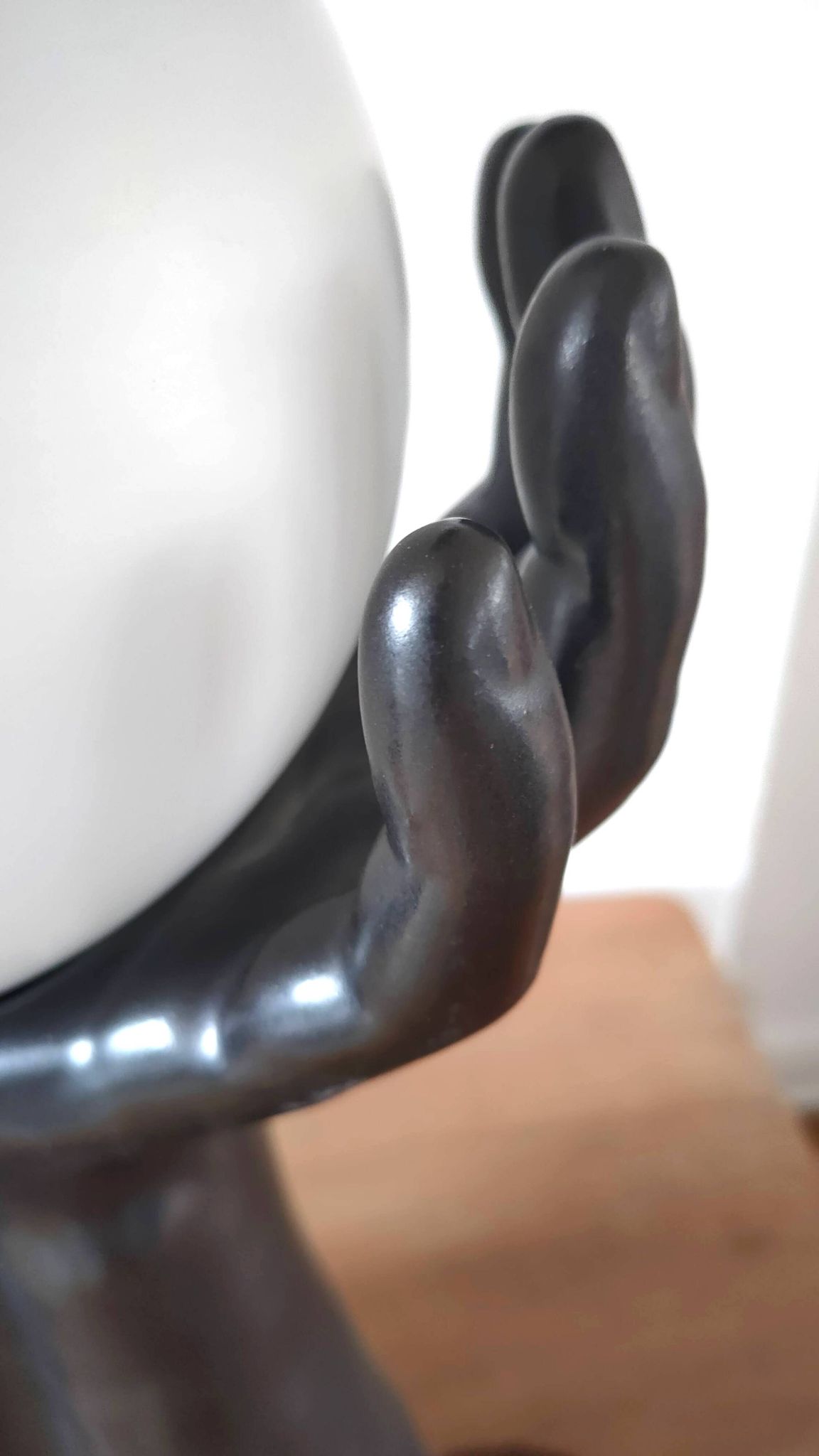Large ceramic lamp pair of hands design 70s