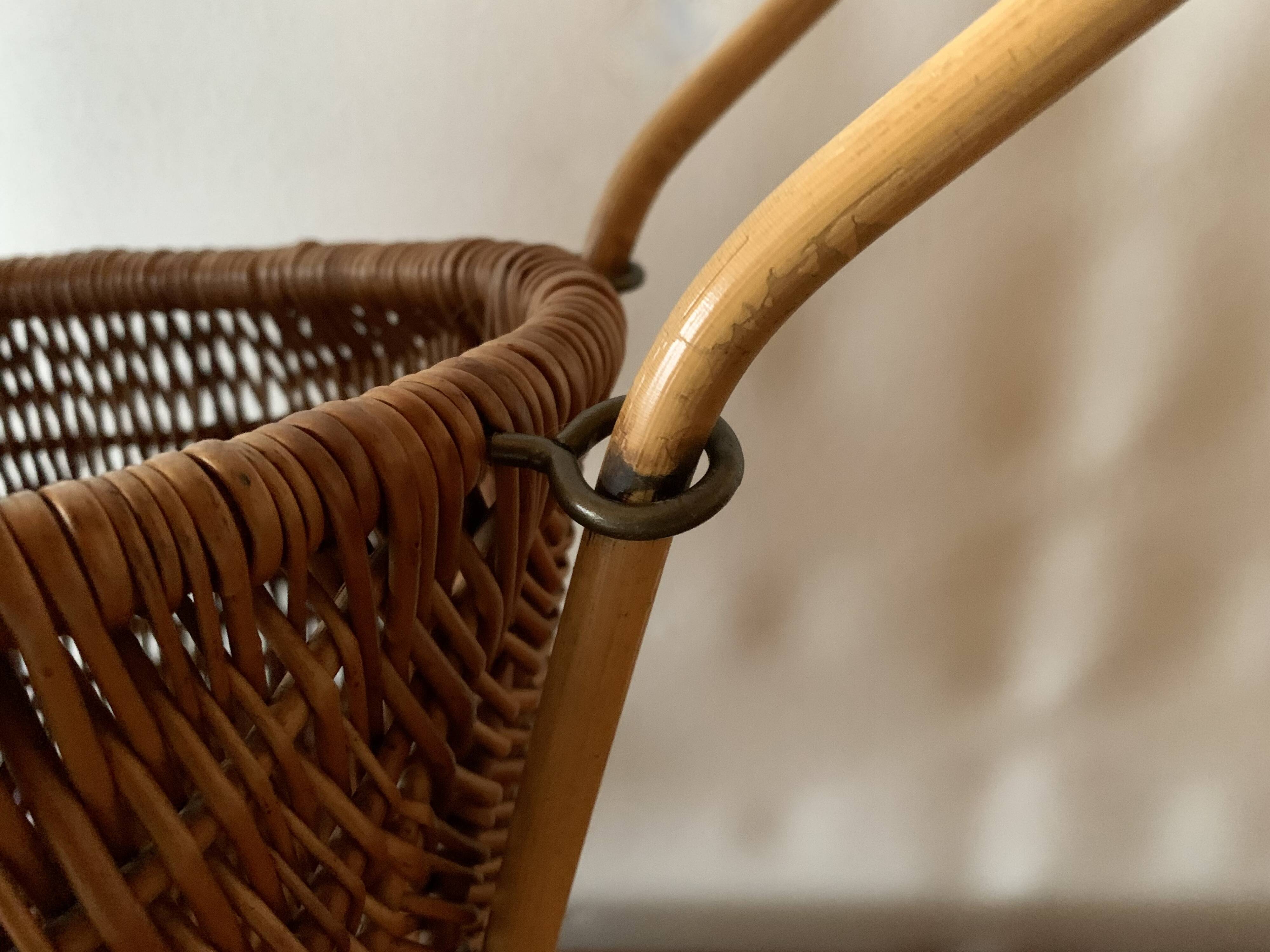 Old wicker dolls' pram - wooden wheels