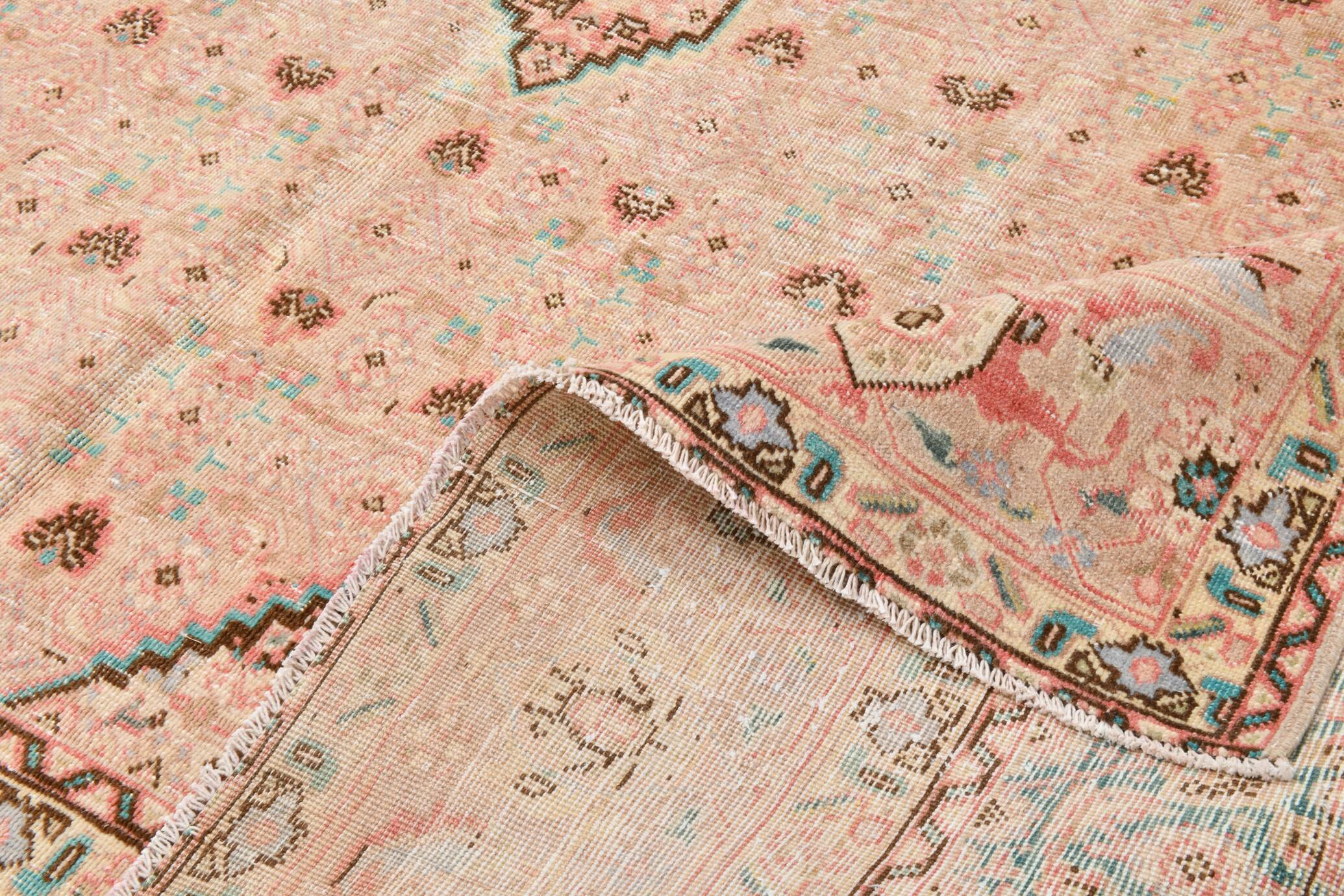 Pale Red & Teal Green Persian Heriz Rug, 288x382Cm