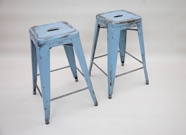 Lot de 2 tabourets de bar et de comptoir vintage TOLIX par Xavier Pauchard