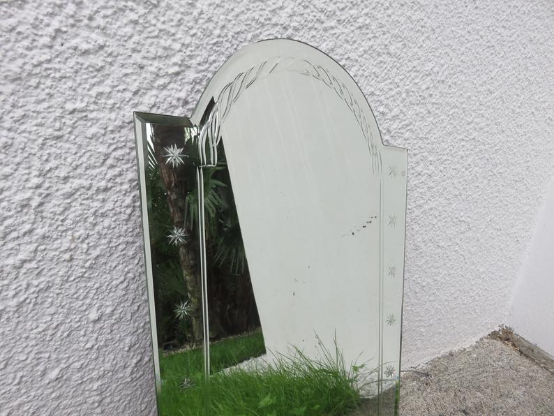 Miroir biseauté, ciselé, Art Deco années 40/50