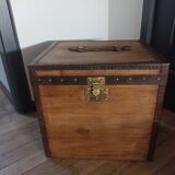 Hat trunk