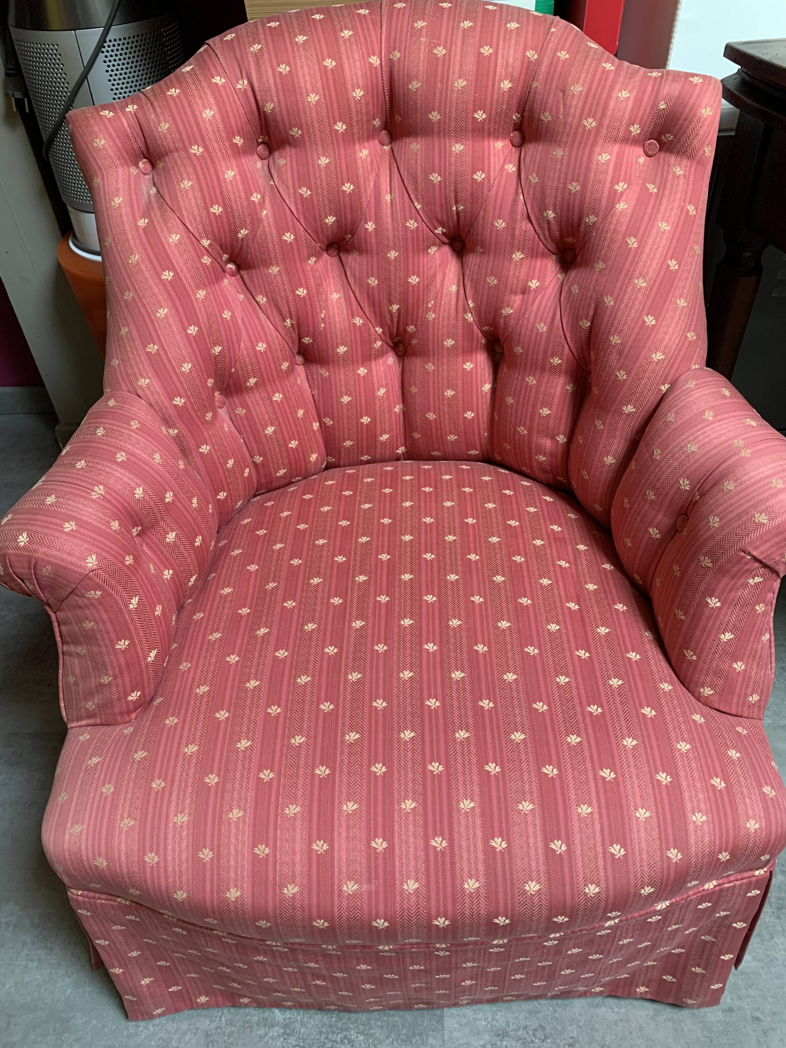 Upholsterer toad armchair