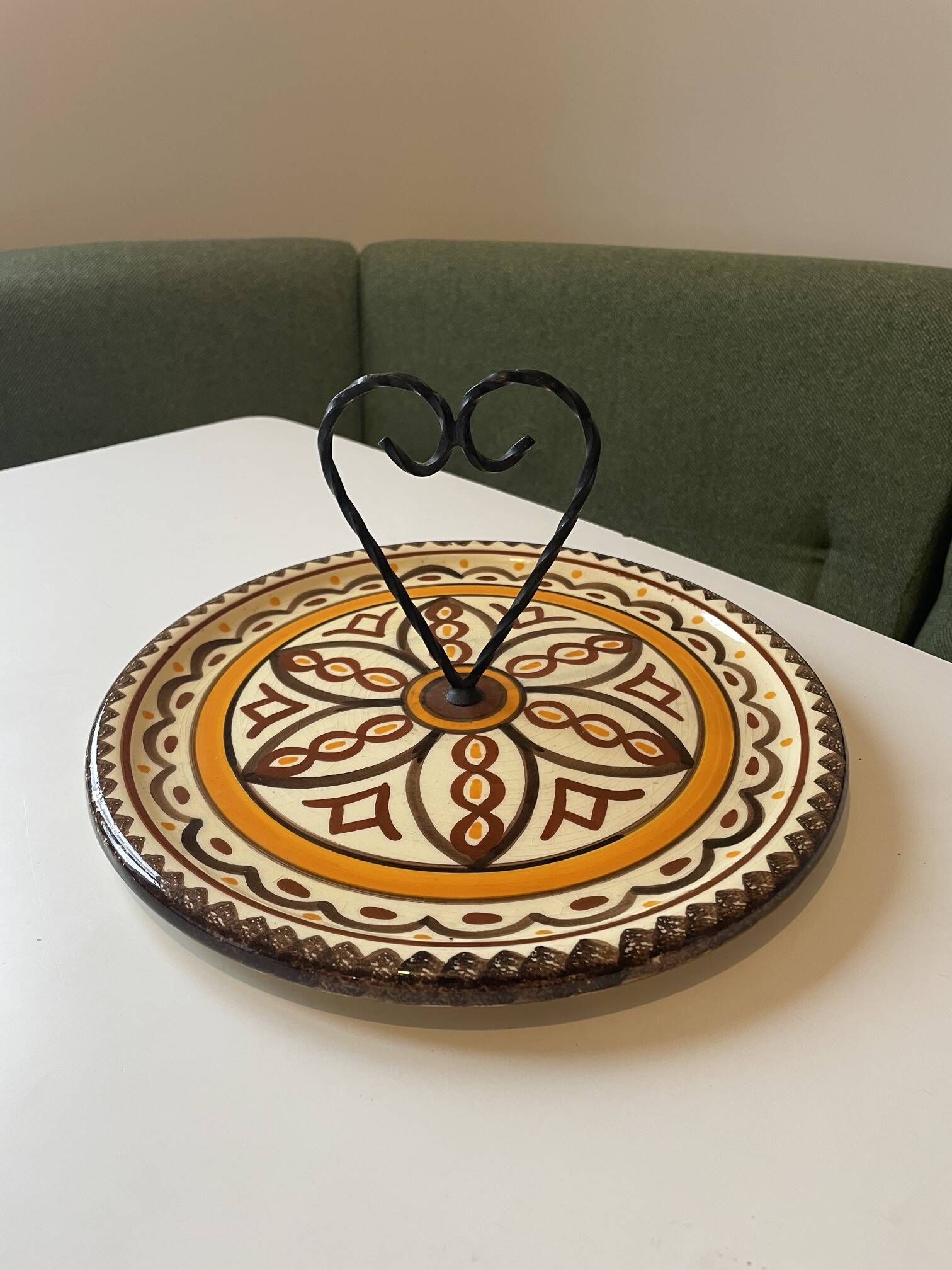 Magnificent cheese board HB Quimper – Hand-painted earthenware