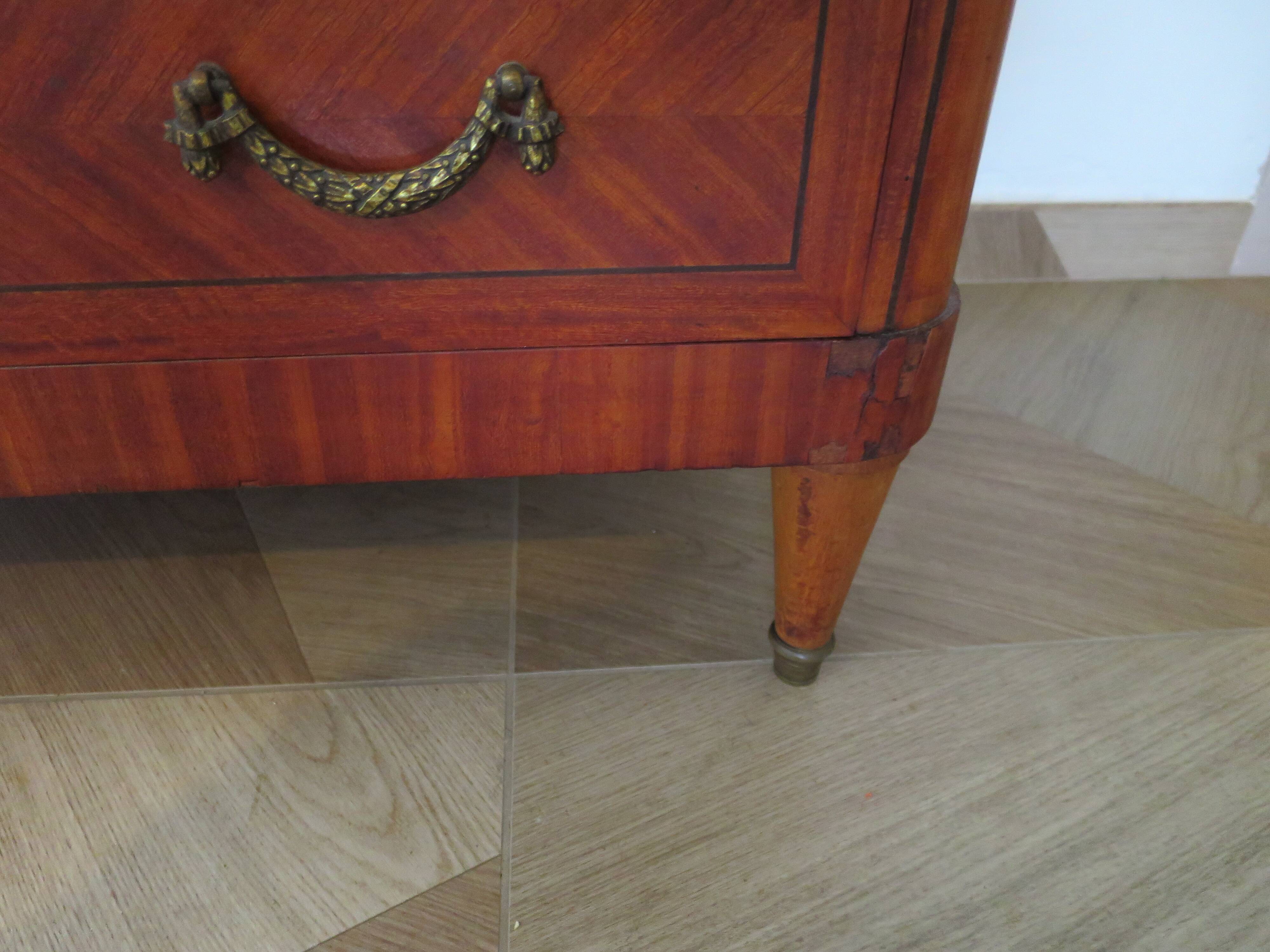 Louis XVI chest of drawers - Bronze - Butterfly wood veneer marquetry - 1930