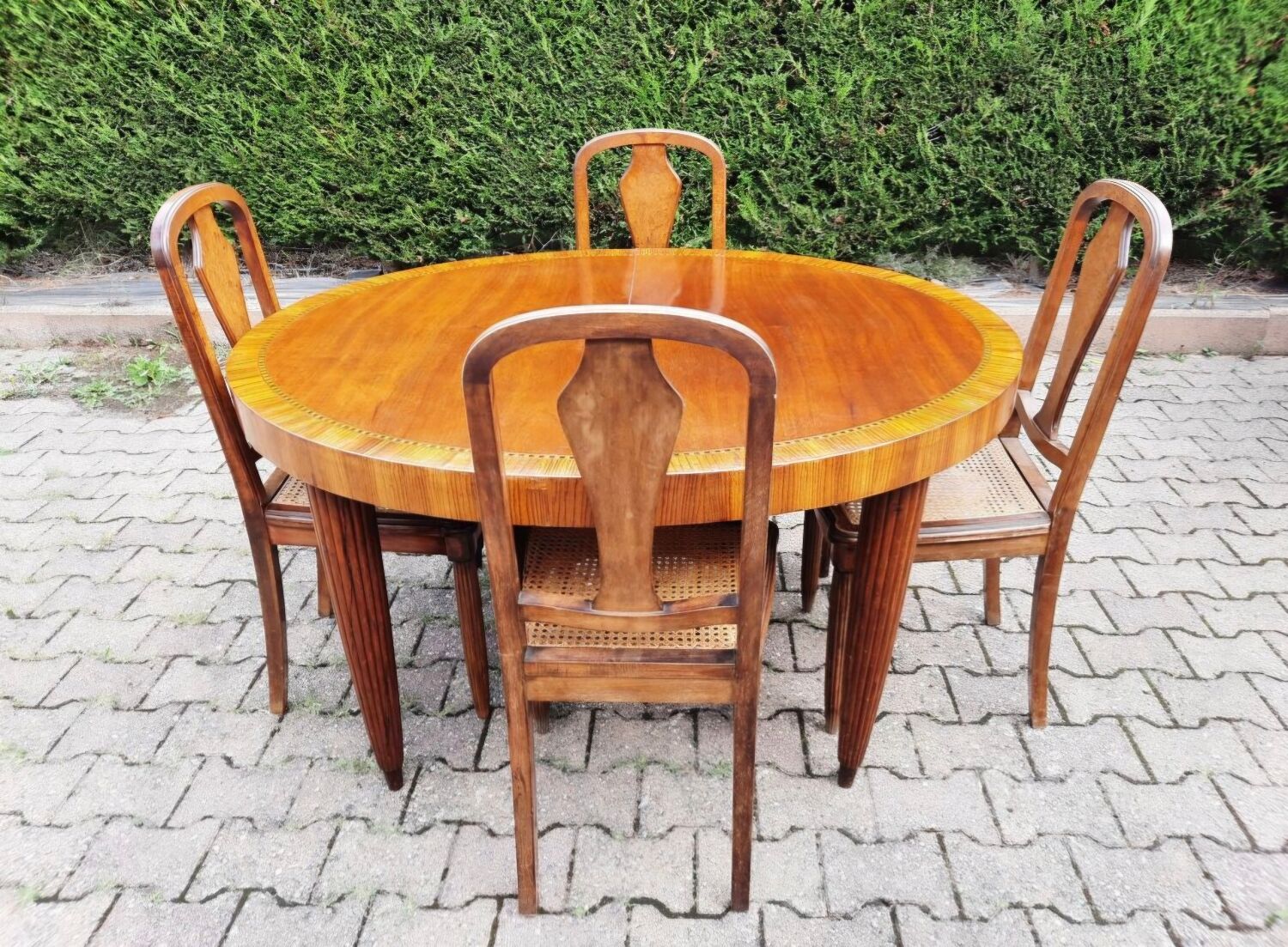 Oval table in cherry wood and zebra wood