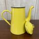 Cafetière émaillée jaune