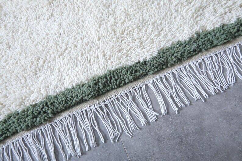 Handmade pure wool rug, size 2/3 m.