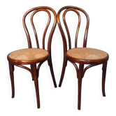 Pair of Thonet chairs no. 18