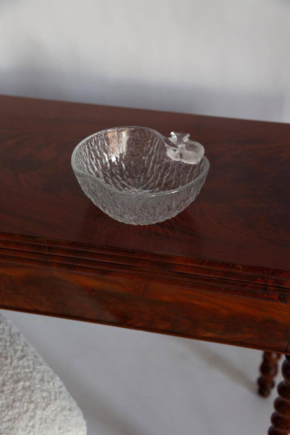 Decorative transparent glass plate in the shape of a vintage apple, mid-century, Italy, 1960s.