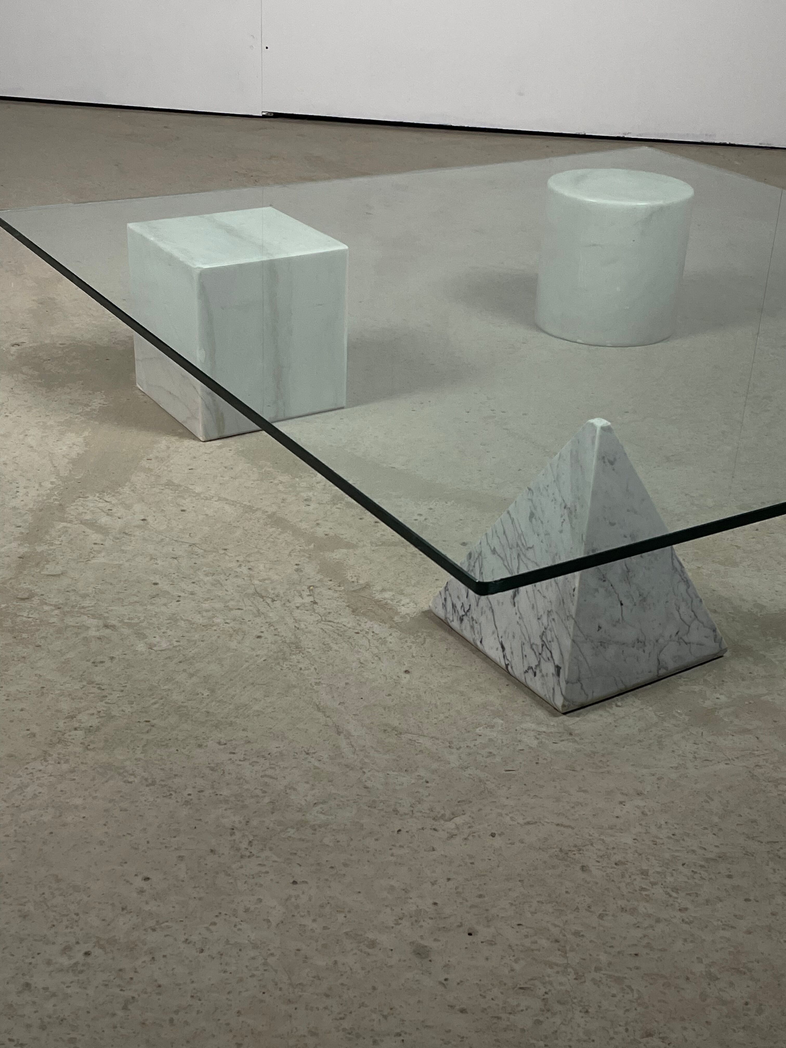 Metafora coffee table