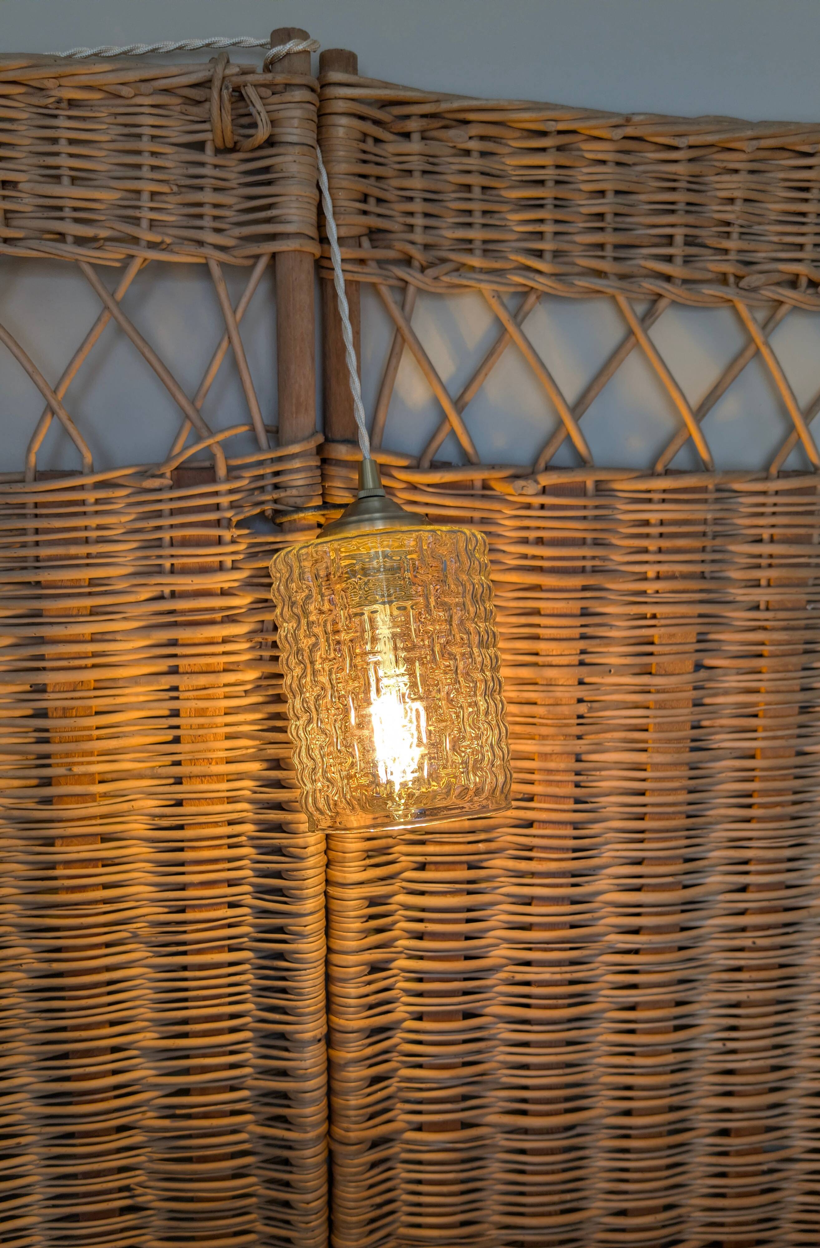 Hammered glass table lamp with vintage style shade