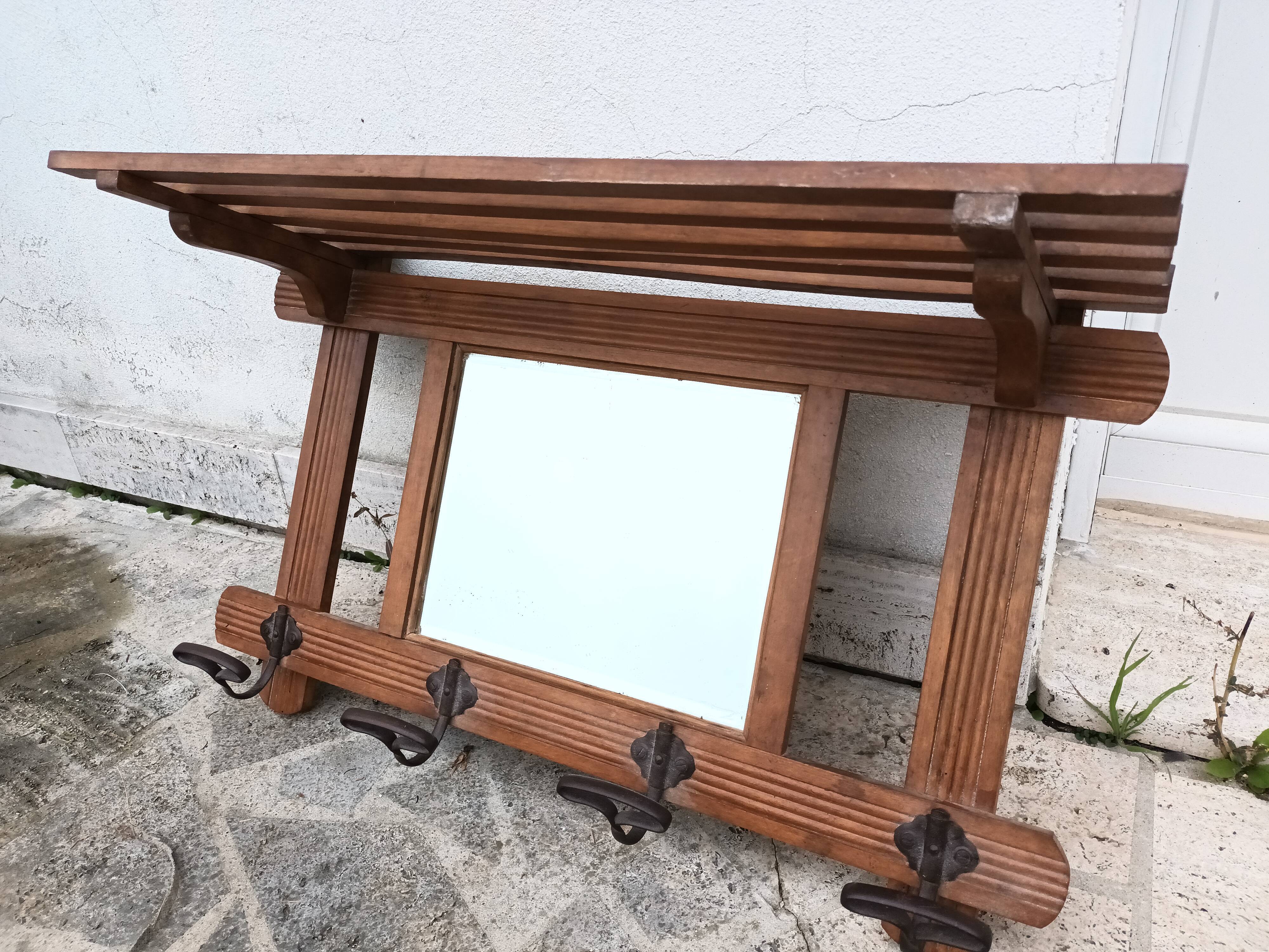 Wall coat rack with mirror