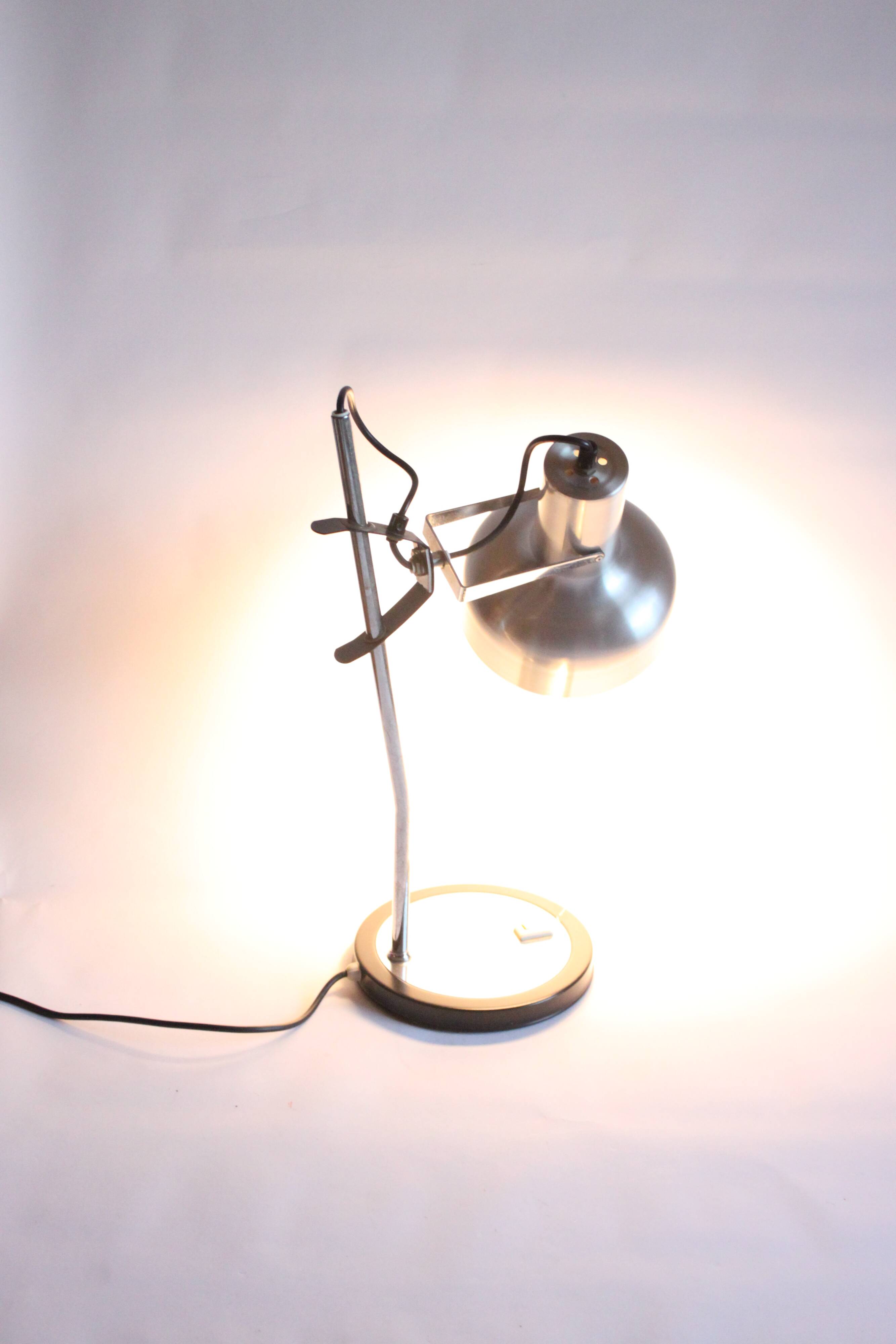 Mid century modern adjustable metal desk lamp, 1960s