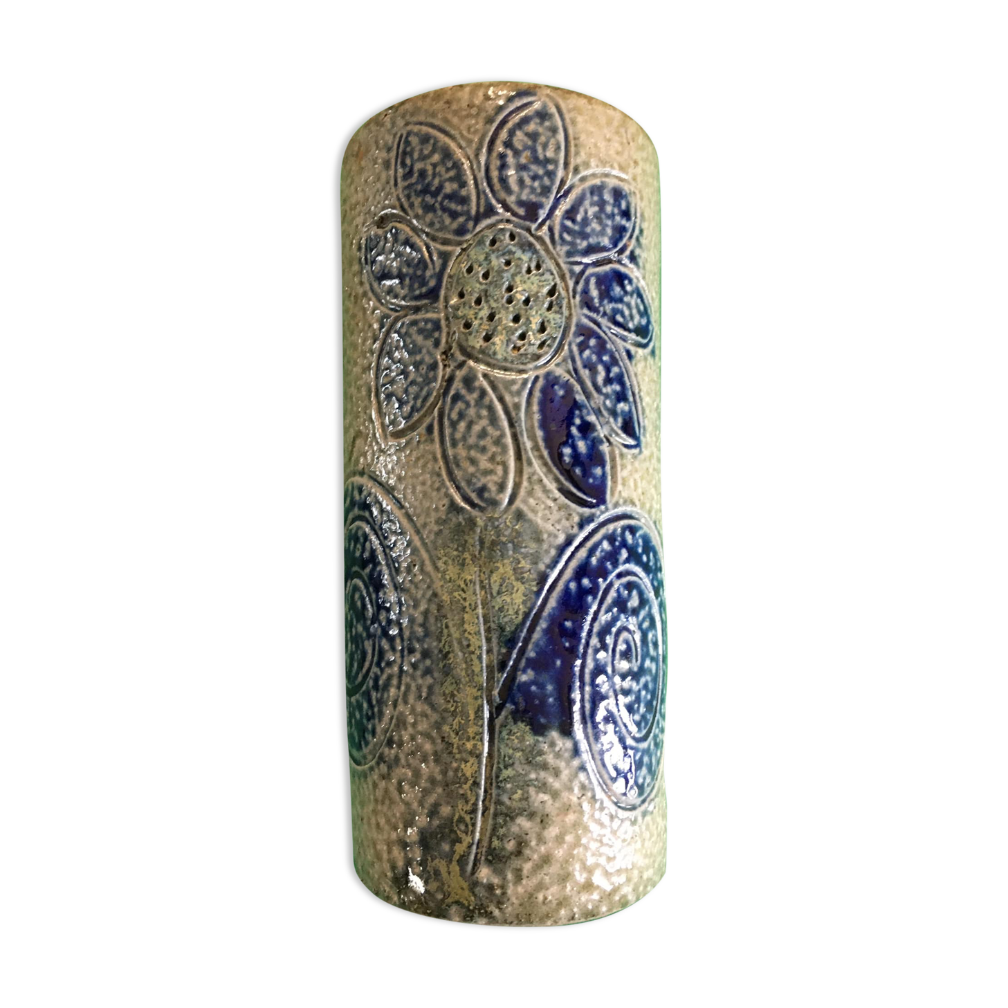 Sandstone scroll vase signed Jean Claude Monange, daisy motif