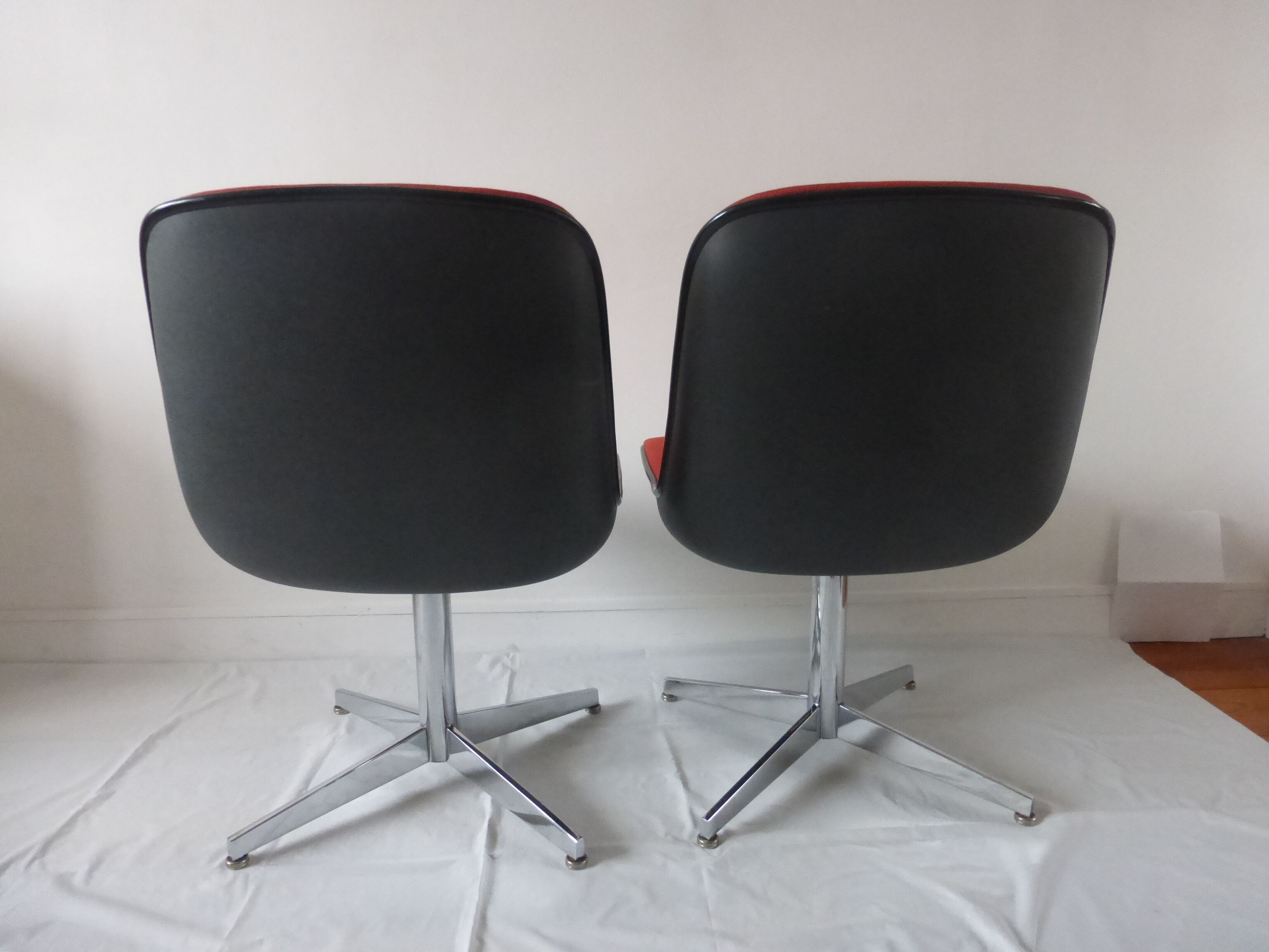 Randall Buck Steelcase Strafor Pair of Chairs