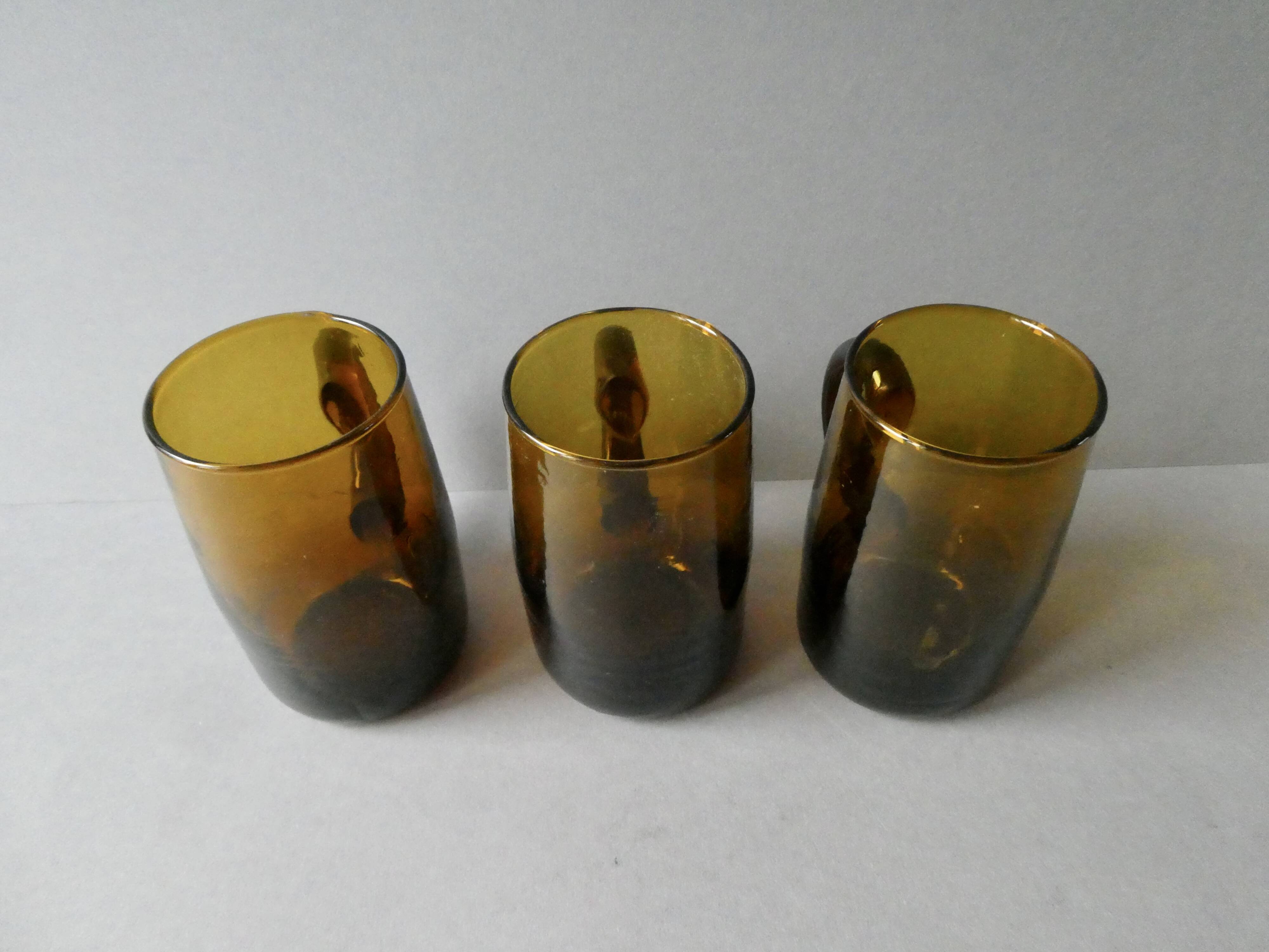 1 blown glass pitcher and its cups, 60s-70s