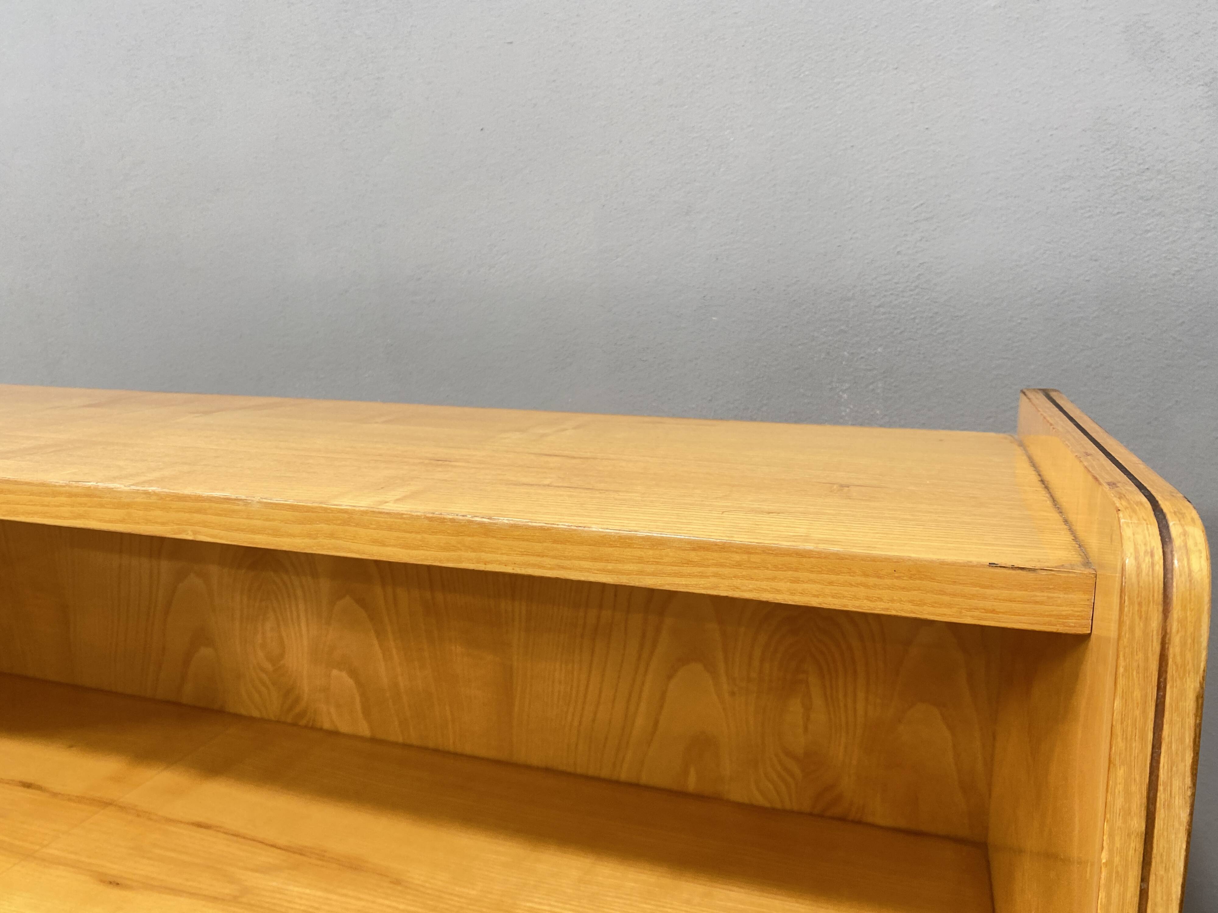 Bibliothèque vintage en noyer par František Jirák, 1960, Tchécoslovaquie