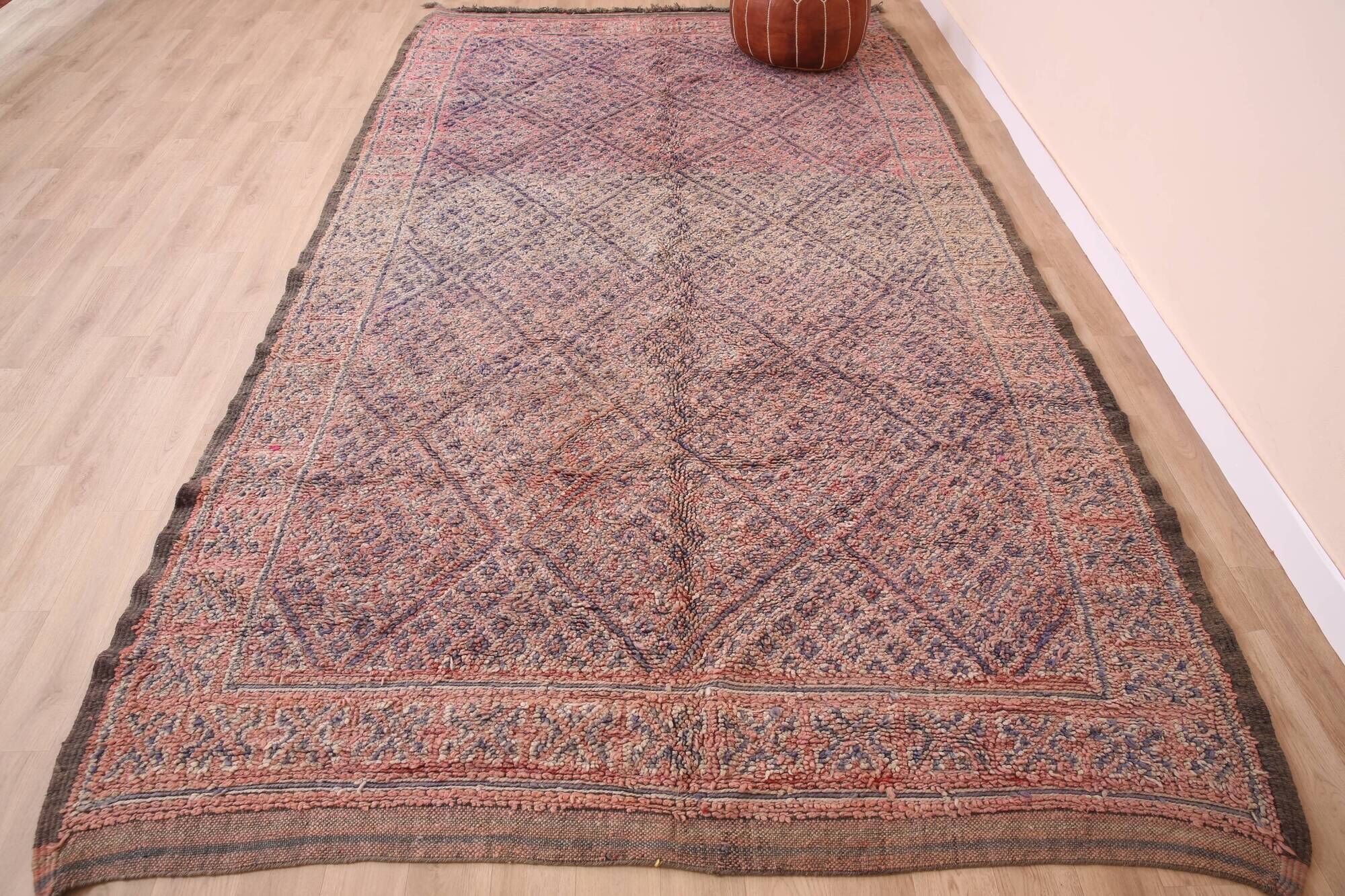 Authentic Vintage Moroccan Rug 203 x 352 cm, Berber Wool Rug, Bohemian Rug