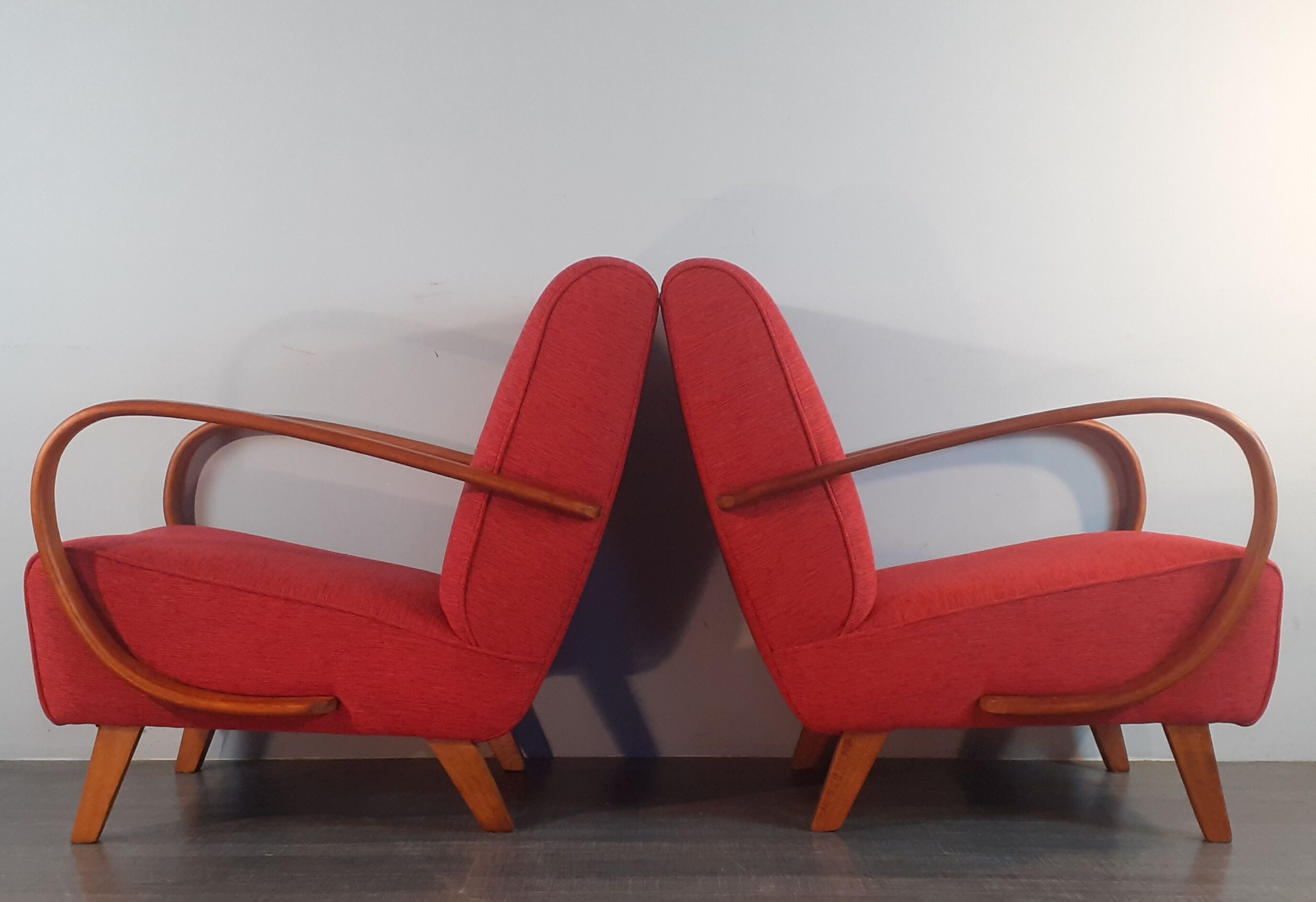 Pair of H262 armchairs by Jindrich Halabala, Czech Art Deco 1940s