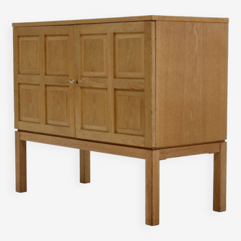 Small Oak Sideboard Danish Design 1960s