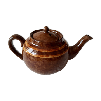 Art deco style teapot