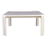 Table carrée en fibre de verre datant des années 70