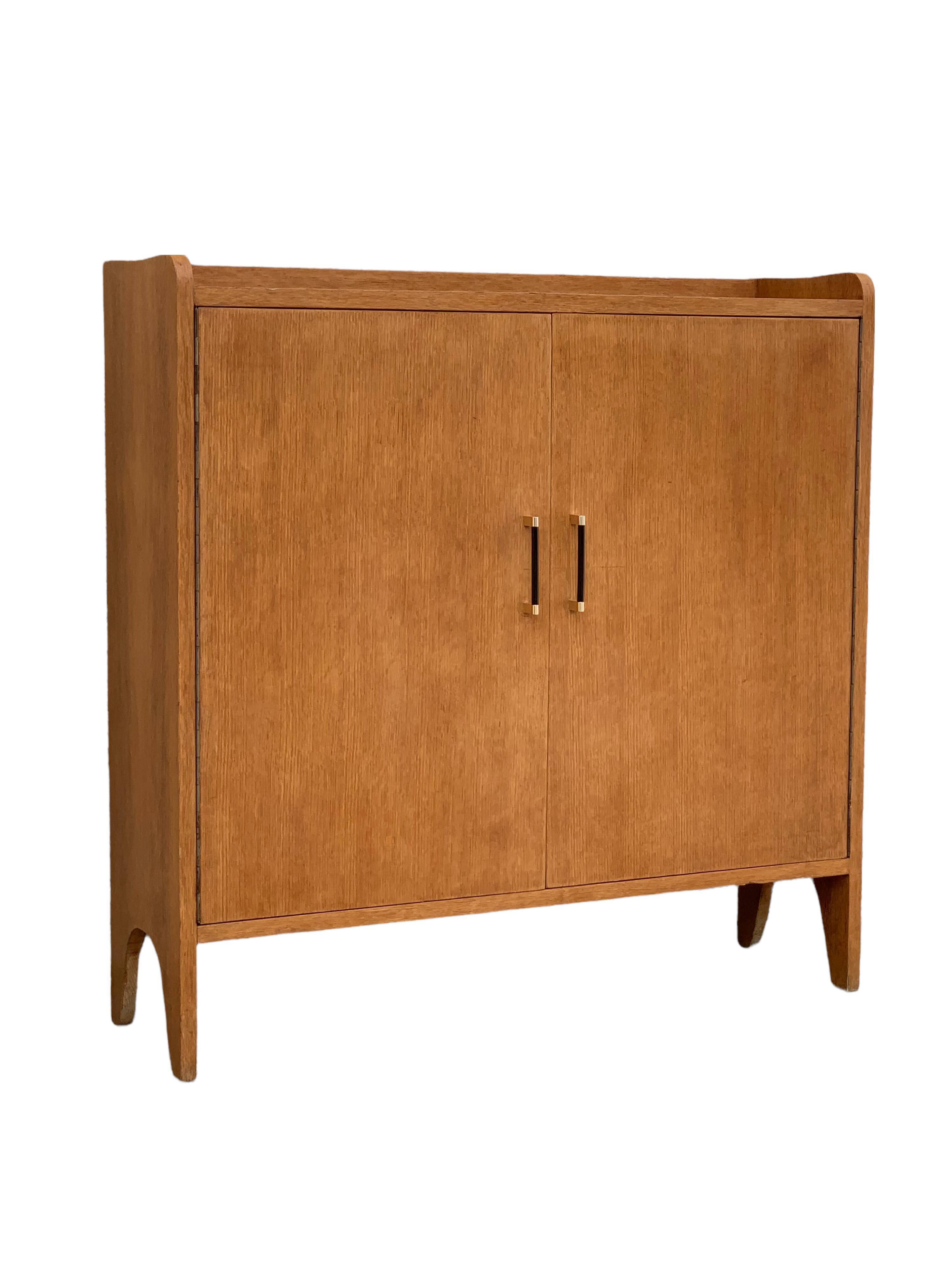 Vintage bookcase feet aileron 1950