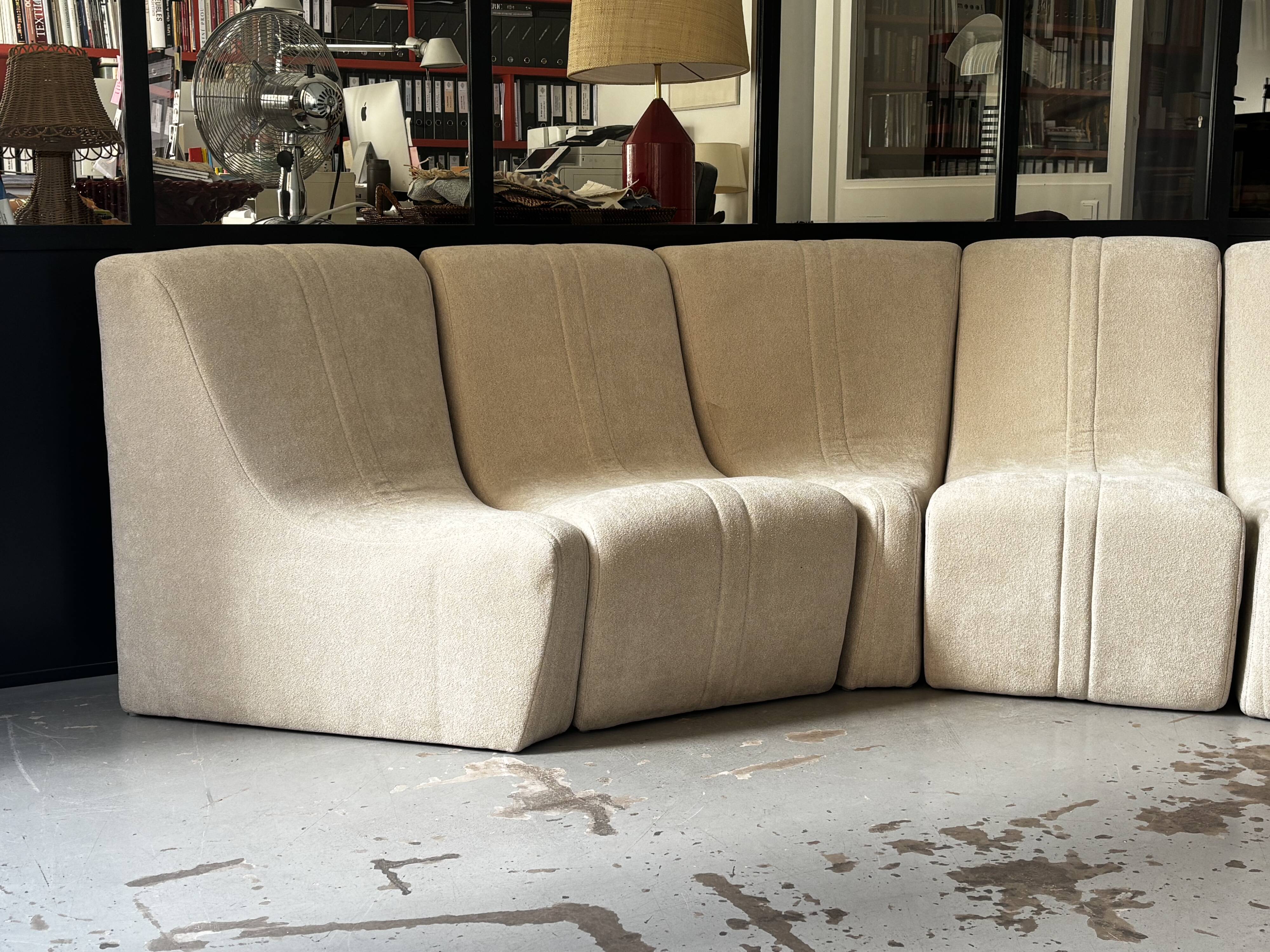 Canapé beige 7 slices vintage