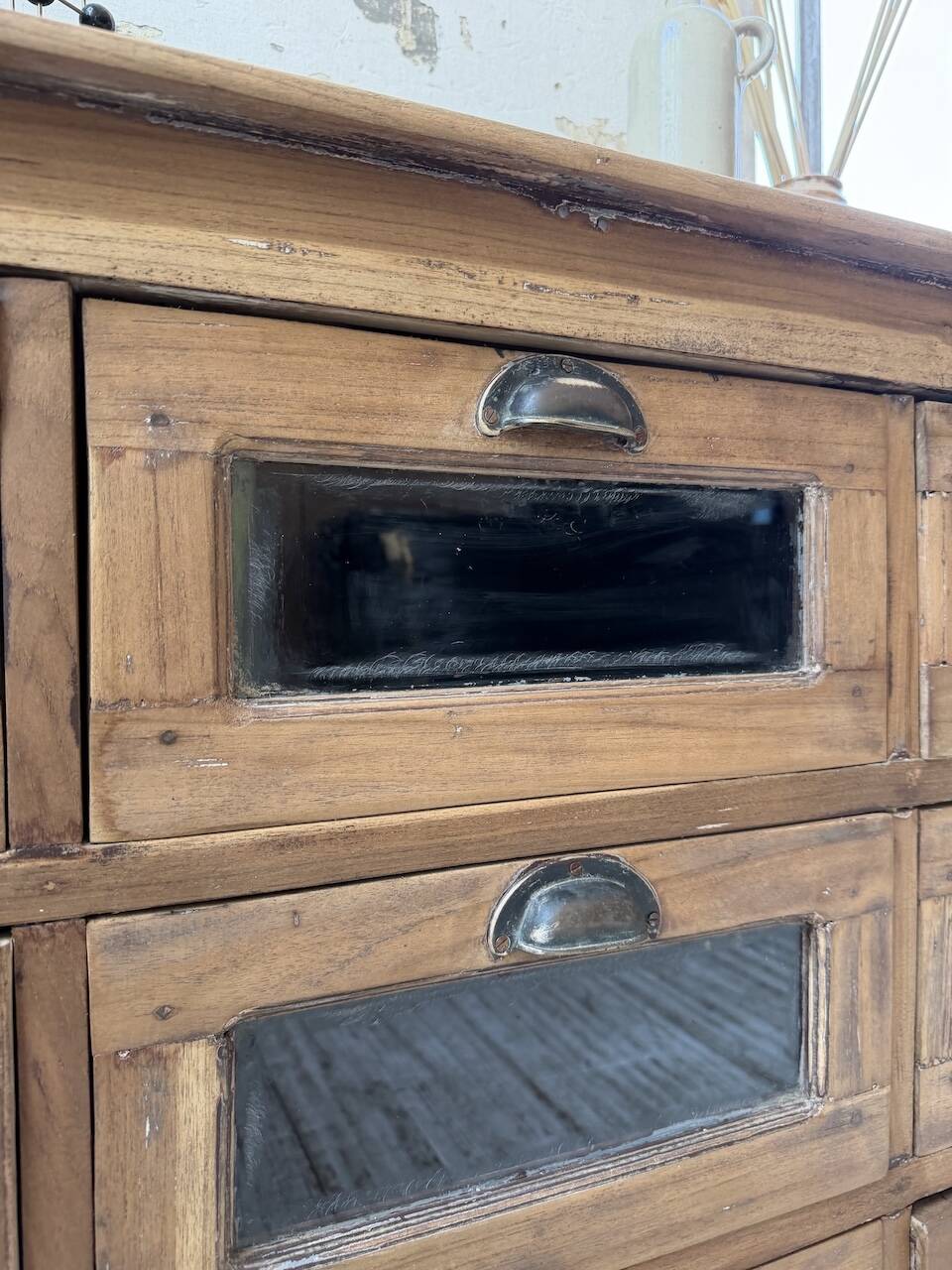 Grainetier meuble de métier en noyer 1950