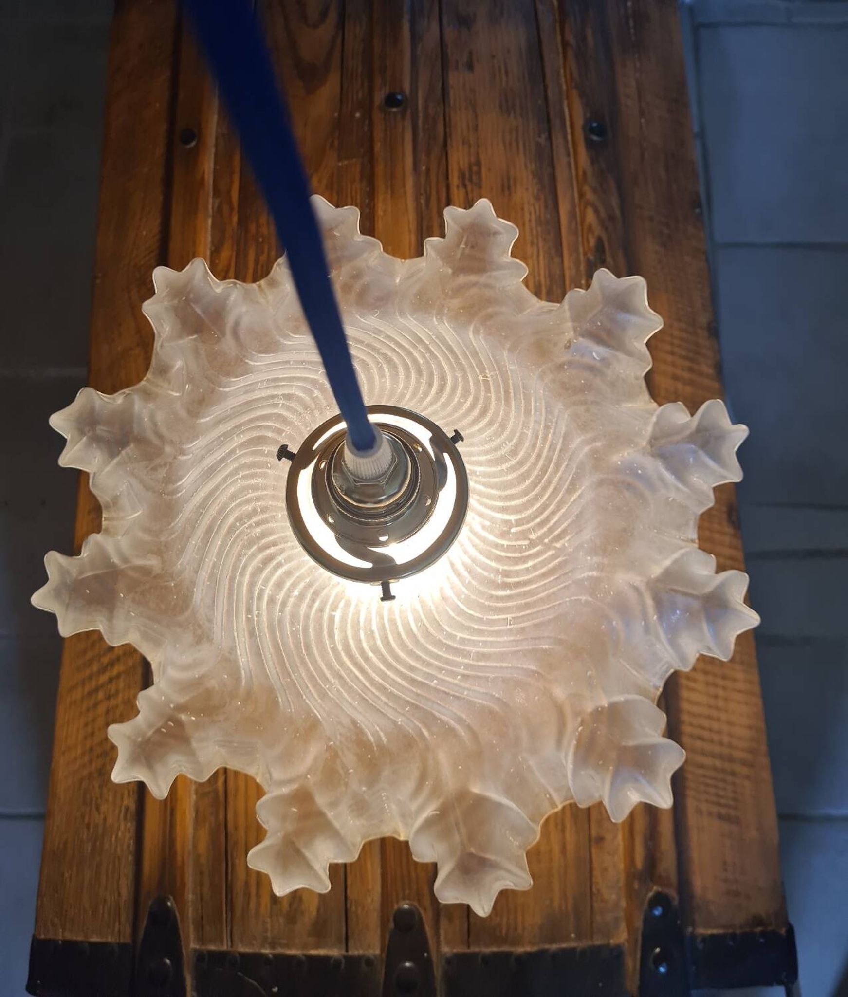 Suspension abat-jour vintage en verre dépoli