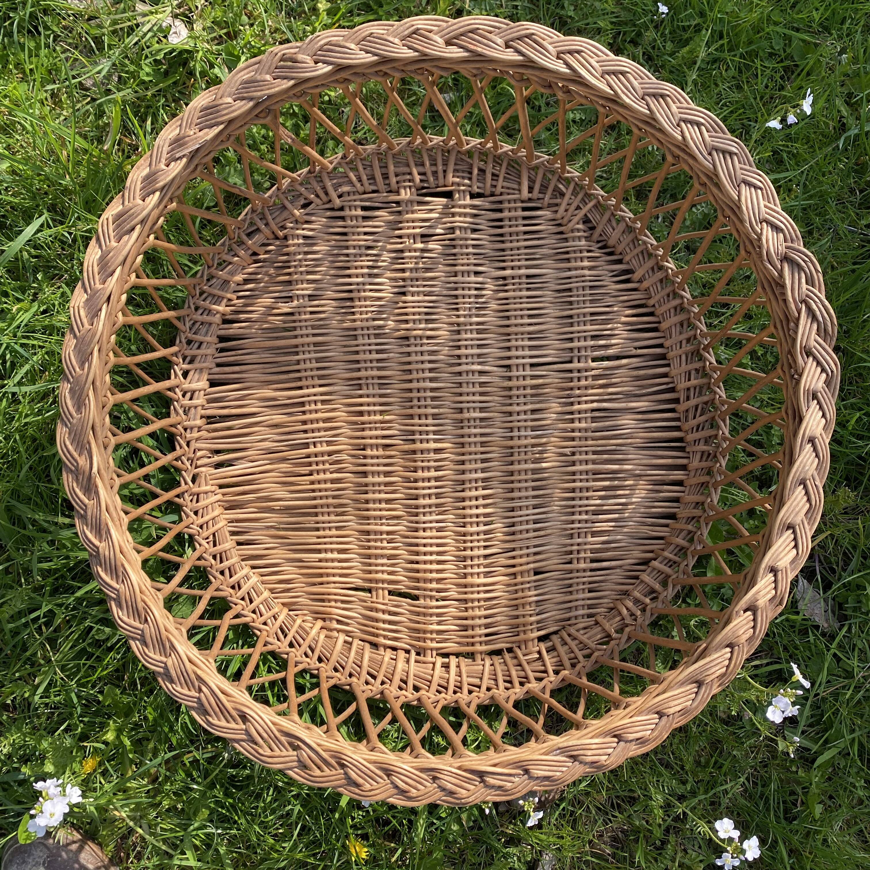 Woven wicker basket
