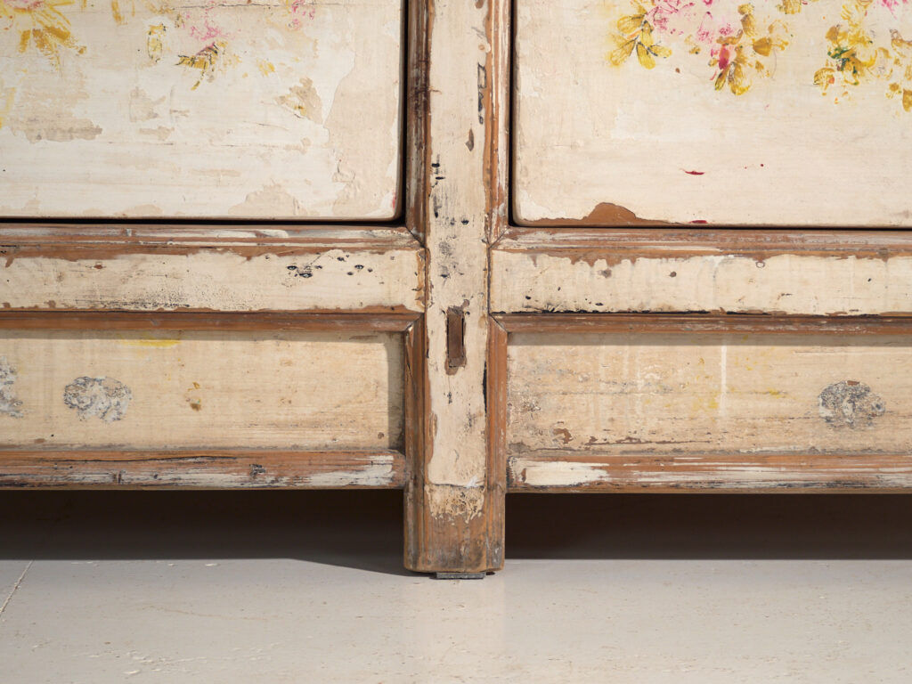 Antique buffet painted in pine wood – China, circa 1930