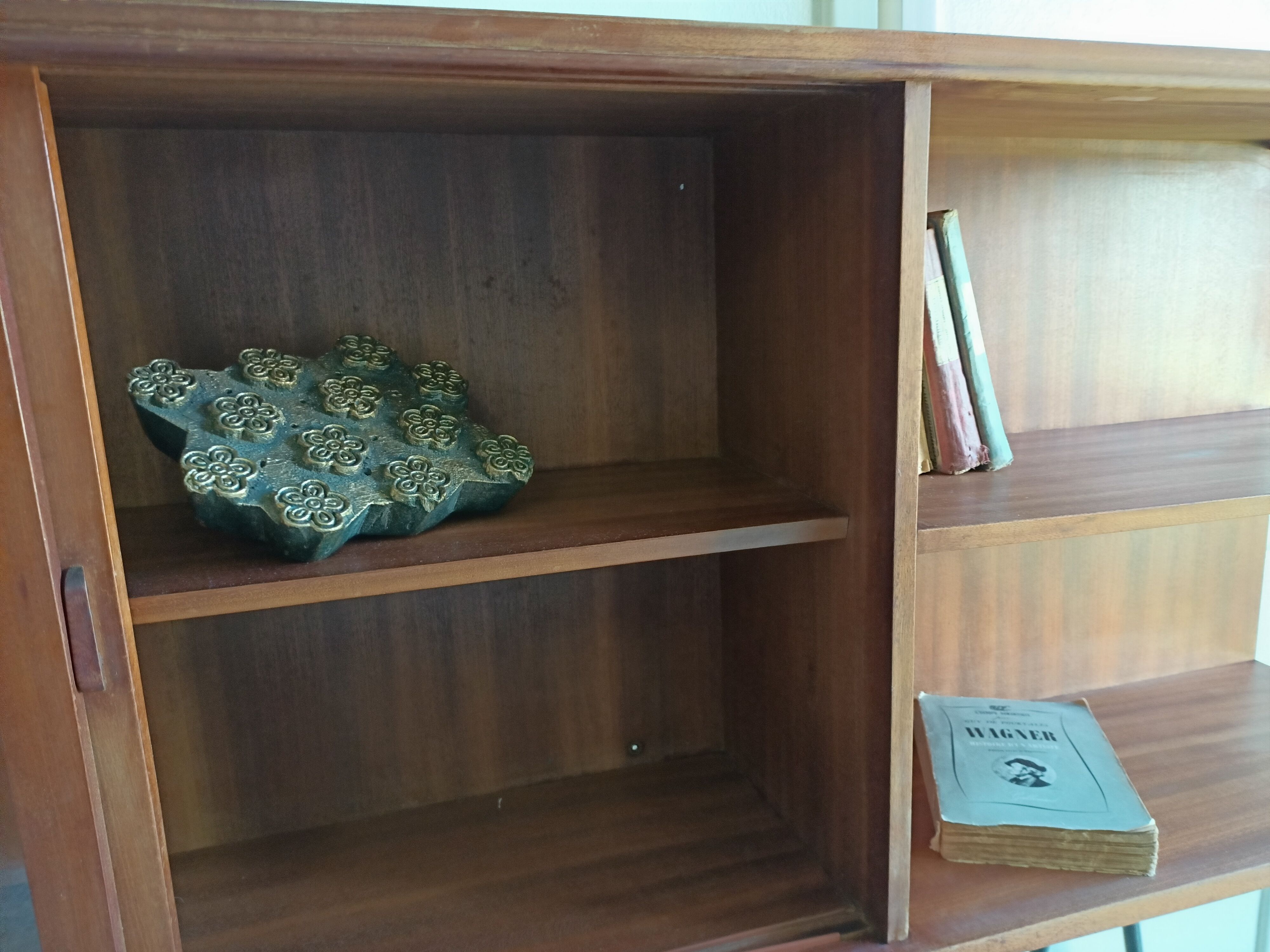 Vintage wall shelf/closet